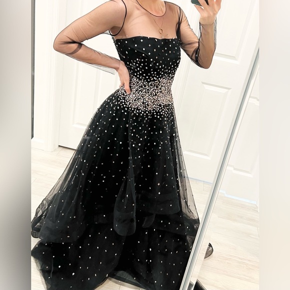 SACHIN AND BABI Helena Gown Resort 2019 collection Dress